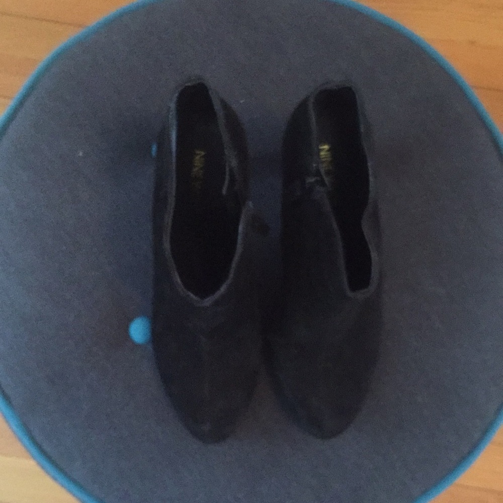 Booties - Picture 5 of 5